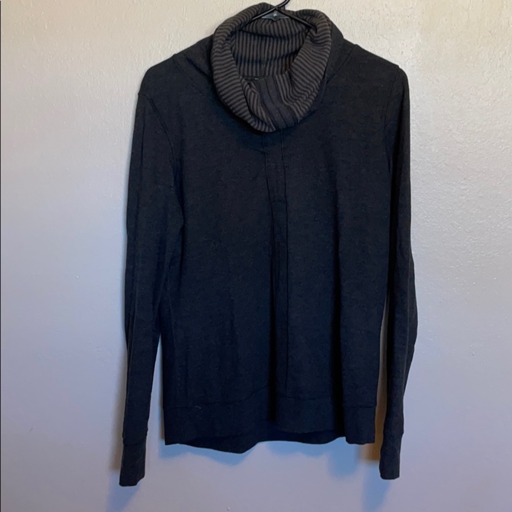 Size 6 Lululemon Reversible Sweatshirt